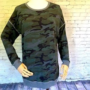 Sundry Camo Sweatshirt Sweater Knit Long Sleeve Top Shirt  Size 1 (Small)